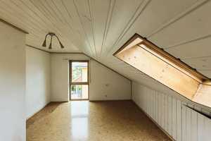 Viel Platz für Ihre individuellen Wünsche: Top-Gepflegtes Wohnhaus mit Büro und großem Grundstück – Tuttlingen (Kreis) – Vorschaubild 51