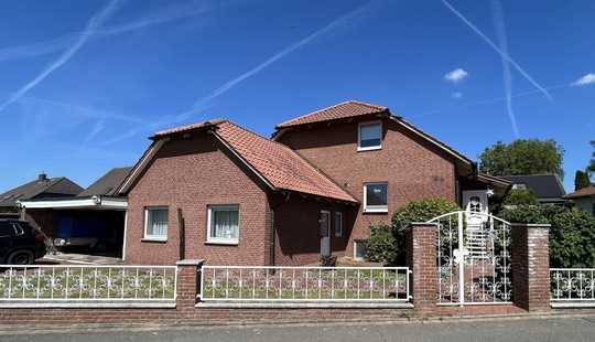 Bild von Großes Einfamilienhaus mit Einliegerbereich und Ausbaureserve in ruhiger Lage von Schöppenstedt