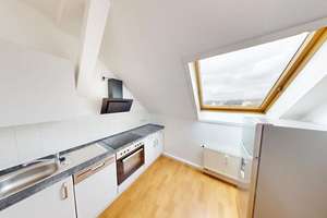 Charmante Dachgeschosswohnung mit Einbauküche – Philippstr. 17, 9130 Sonnenberg, Chemnitz – Vorschaubild 1