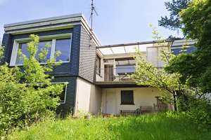 Freistehender Bungalow mit Garten, Garage und Gestaltungspotenzial – Die vollständige Adresse der Immobilie erhältst du vom Anbieter., 42329 Vohwinkel, Wuppertal – Vorschaubild 2