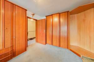 Exklusives RMH in bester Lage inkl. XXL-Schlafzimmer / Garten / Garage und sehr viel Keller – Die vollständige Adresse der Immobilie erhältst du vom Anbieter., 69469 Weinheim – Vorschaubild 17