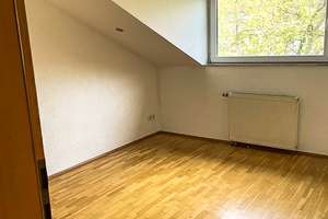 Großzügige 5,5-Zimmer-Dachgeschosswohnung mit Wintergarten und Aufzug direkt in die Wohnung – 44135 Kaiserbrunnen, Dortmund – Vorschaubild 5