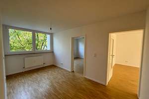 Schöne 3-Zimmer-Wohnung in zentraler Lage von Neuperlach – Karl-Marx-Ring 120, 81737 Neuperlach, München – Vorschaubild 1