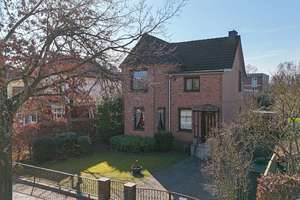 Charmanter Altbau mit großzügigem Grundstück in Hamburg-Schnelsen – Die vollständige Adresse der Immobilie erhältst du vom Anbieter., 22457 Schnelsen, Hamburg – Vorschaubild 2