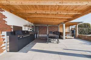 Luxuriöses Wohnensemble in Regensburg – kernsaniert, Pool, Outdoor-Kitchen & Grünblick! – Die vollständige Adresse der Immobilie erhältst du vom Anbieter., 93055 Burgweinting-Harting, Regensburg – Vorschaubild 23