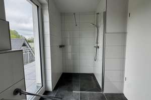 Großzügige 3-Zimmer-Wohnung mit Einbauküche und Dachterrasse in Osternburg – Die vollständige Adresse der Immobilie erhältst du vom Anbieter., 26135 Drielaker Moor, Oldenburg (Oldenburg) – Vorschaubild 5