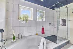 Traumhaftes Zweifamilienhaus mit großem Garten und Pool in bester Lage! – Darmstadt-Dieburg (Kreis) – Vorschaubild 9