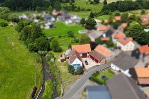 Rückzugsort im Grünen – Großzügiges Anwesen mit Traumgarten und Bachlauf in Kirtorf-Lehrbach – Die vollständige Adresse der Immobilie erhältst du vom Anbieter., 36320 Kirtorf – Vorschaubild 37