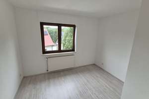 Wohnen am Landschaftsschutzgebiet in Remscheid Lüttringhausen: 3 Zimmer. KDB, Balkon, Garage – 42899 Stursberg, Remscheid – Vorschaubild 8