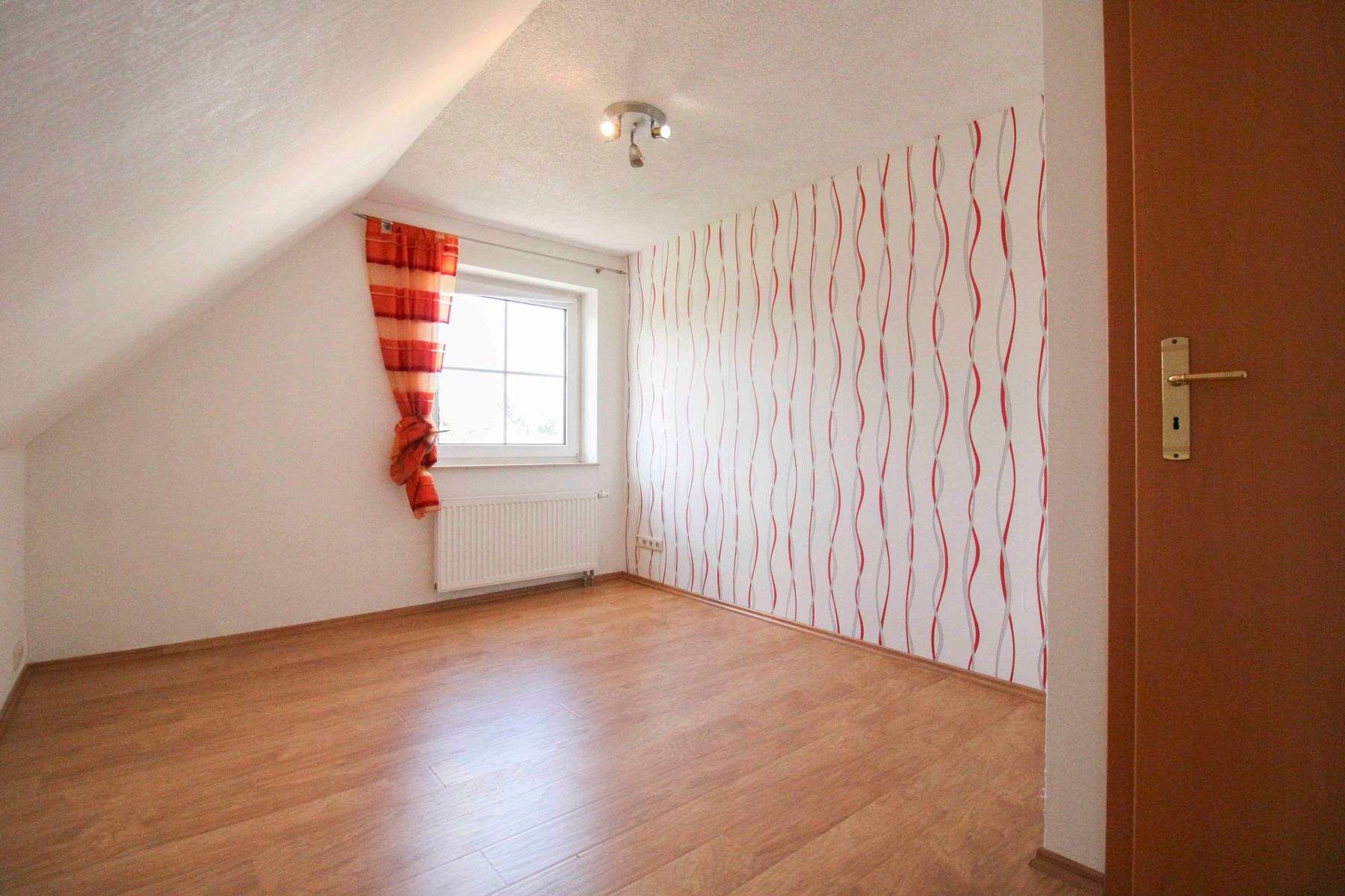 Immobilie in Tribsees - Modernisierte Doppelhaushälfte mit Anbau, Photovoltaik und schönem Garten in Tribsees - Bild 0