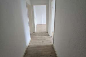 Schöne 2-Zimmerwohnung in der Solinger Innenstadt zu vermieten! – Unter Sankt Clemens 6, 42651 Solingen-Mitte, Solingen – Vorschaubild 3