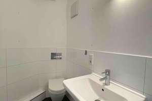 Neuwertige 3,5-Raum-Maisonette-Dachgeschosswohnung mit Balkon und EBK in Köln Kalk – 51105 Humboldt/Gremberg, Köln – Vorschaubild 9