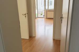 Geräumige und gepflegte 1-Zimmer-Wohnung mit Balkon in Düsseldorf