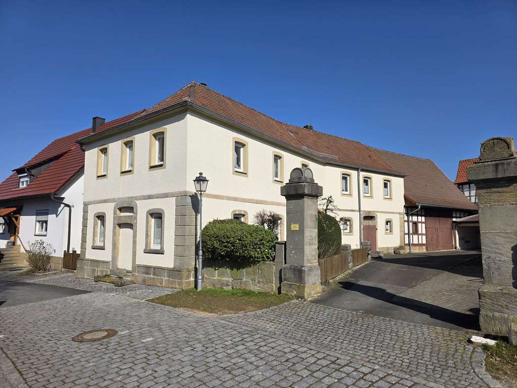 Immobilie in Untermerzbach - Bauernhaus-Perle mit Charakter und unendlichen Möglichkeiten! - Bild 1