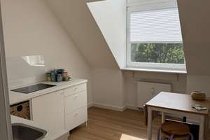 schönes Dachgeschoss Apartment in Köln Weidenpesch – Neusser Straße 527, 50737 Weidenpesch, Köln – Vorschaubild 2