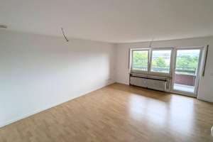 Einladung in dein/euer neues Zuhause (2 Zi, 6. Stock, Aufzug, Balkon, Stellplatz, EBK) – Bergstraße 59, 97076 Lengfeld, Würzburg – Vorschaubild 8