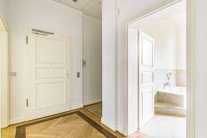 WOW! *Paul & Partner* GROSSZÜGIGES ALTBAU-WOHNEN MIT CHARME – MODERN, ZENTRAL, CHARMANT ! – Die vollständige Adresse der Immobilie erhältst du vom Anbieter., 65185 Mitte, Wiesbaden – Vorschaubild 18