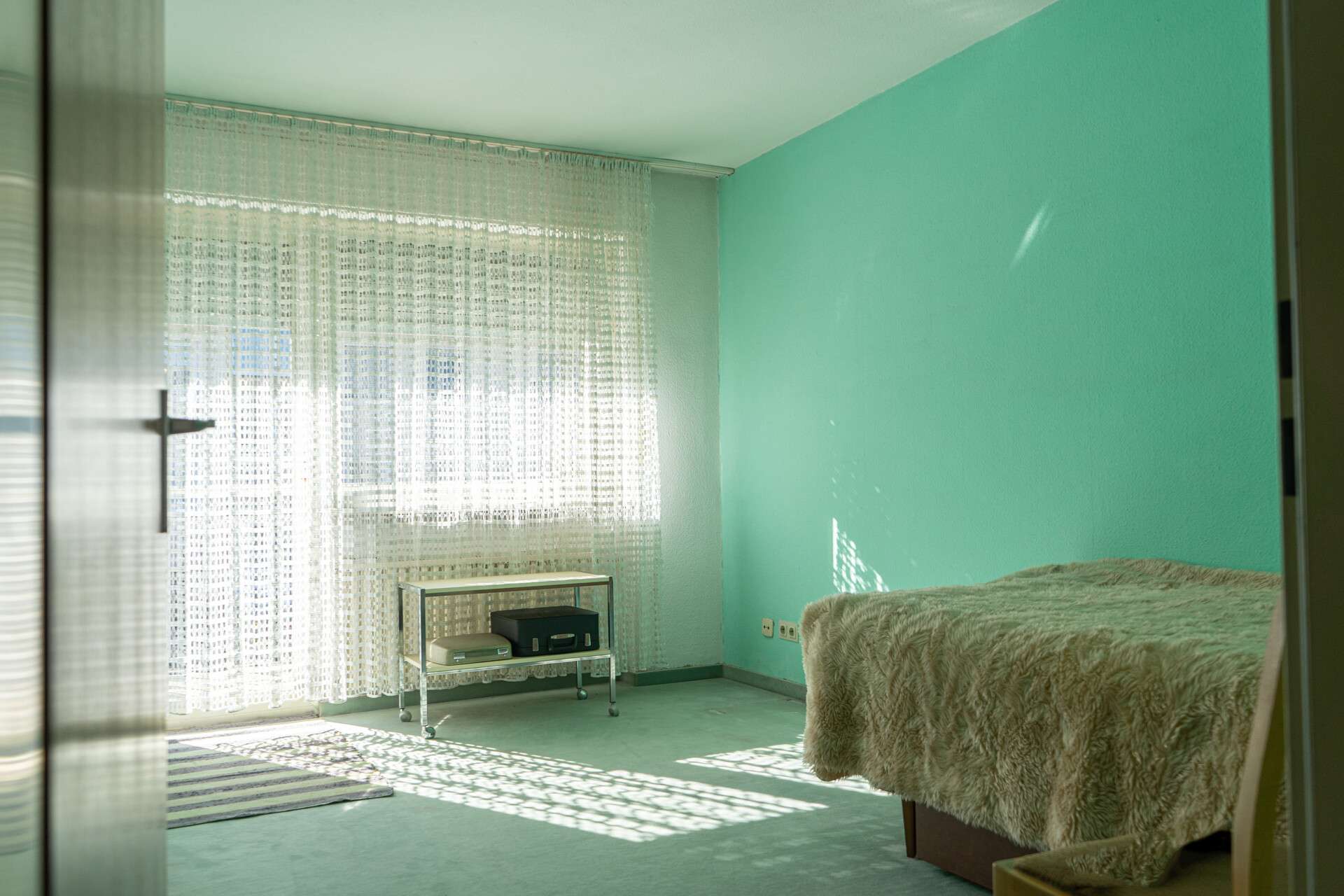 Immobilie in Andernach - Gepflegtes Einfamilienhaus mit ausreichend Wohnfläche, Wintergarten und Doppelgarage - Bild 0