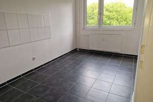 Renovierte 3-Zimmer-Wohnung mit Balkon im 3.OG – Oberhoffsfeld 11, 42369 Ronsdorf, Wuppertal – Vorschaubild 5