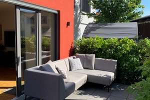 Stilvolle 2-Zimmer-EG-Wohnung mit Einbauküche 3-türigen Schiebetürenschrank, Terrasse und Garten – Kirchplatz 11a, 85051 Süd, Ingolstadt – Vorschaubild 16