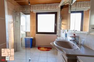 Perfektes Familienhaus für 2-4 Kinder - Ruhige Traumlage mit Garten und viel Platz in Bühl-Weitenung – Die vollständige Adresse der Immobilie erhältst du vom Anbieter., 77815 Bühl – Vorschaubild 12