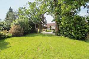 Große, teilvermietete DHH mit 2 Wohneinheiten, 3 Balkonen, Garage, Keller und sehr schönem Garten – Schaumburg (Kreis) – Vorschaubild 1