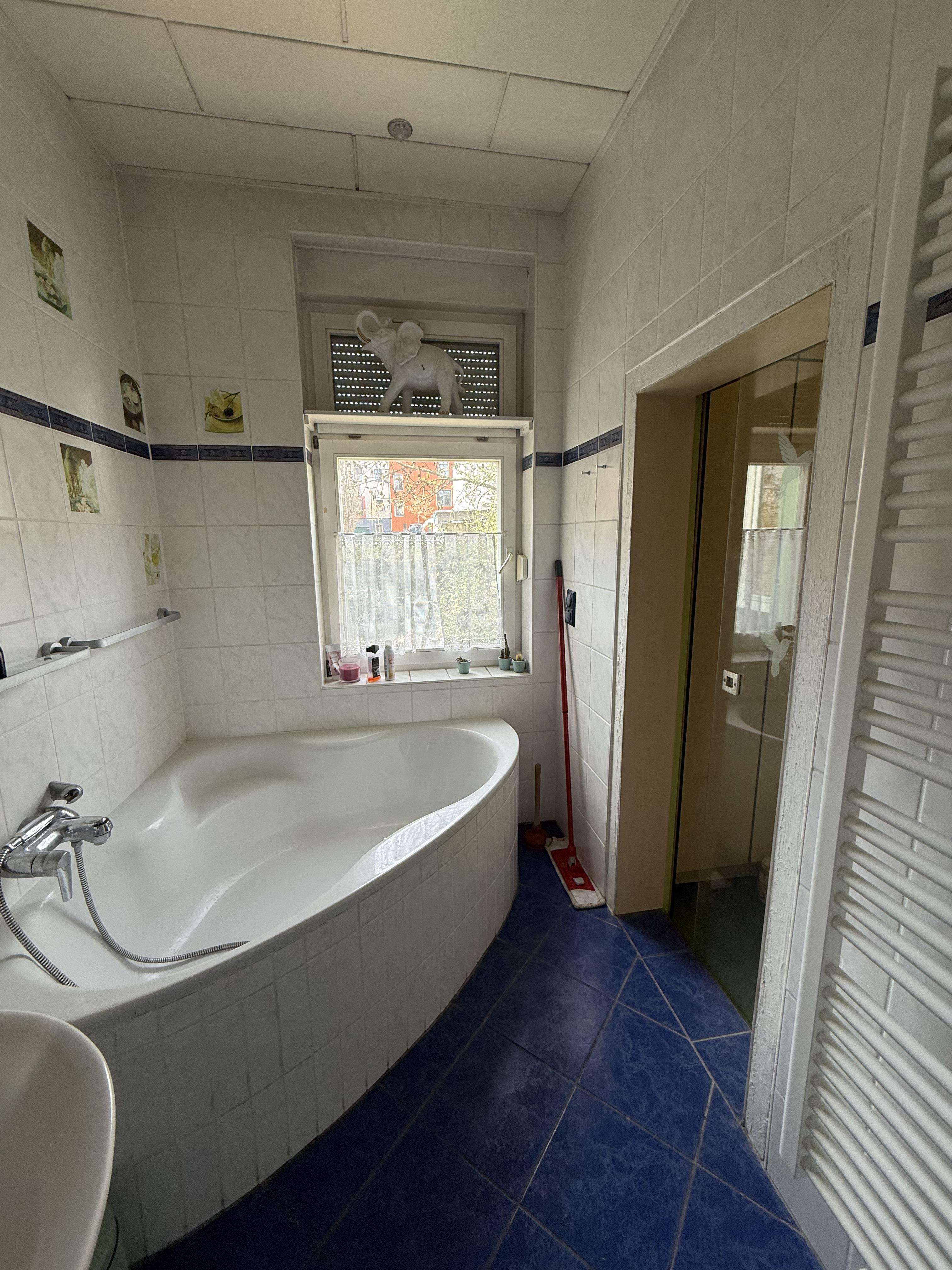 Immobilie in Heinsdorfergrund - Solides, gepflegtes Mehrfamilienhaus in zentraler Lage - Bild 0