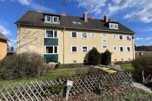 Solides Mehrfamilienhaus mit 8 Wohnungen in idealer Lage – Die vollständige Adresse der Immobilie erhältst du vom Anbieter., 38124 Stöckheim-Leiferde, Braunschweig – Vorschaubild 2