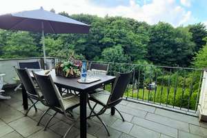 Wohn(t)raum mit Panoramablick: Exklusive ETW mit Terrasse in Bredeney's Bestlage