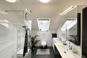 Freie und gemütliche 2-Zimmer-Dachgeschosswohnung in Köln Porz-Eil – Die vollständige Adresse der Immobilie erhältst du vom Anbieter., 51145 Eil, Köln – Vorschaubild 13