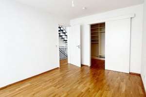 Einzigartiges Stadthaus im ruhigen Innenhof – Reihenmittelhaus mit Garten  exklusiver Dachterrasse – Die vollständige Adresse der Immobilie erhältst du vom Anbieter., 90429 Bärenschanze, Nürnberg – Vorschaubild 20
