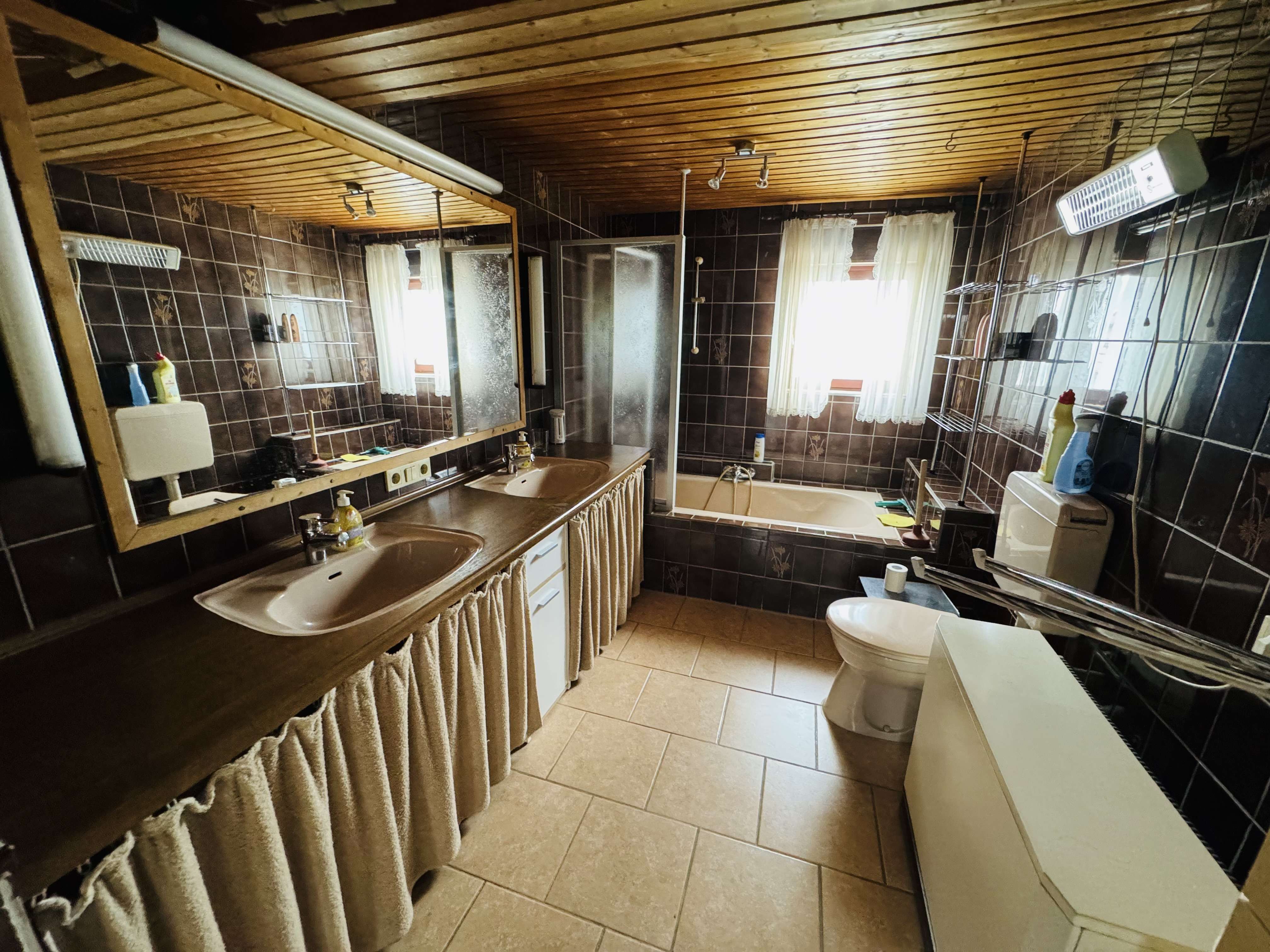 Immobilie in Bad Rappenau - Wohnhaus mit Anbau und großem Garten in ruhiger Lage von Bad Rappenau-Treschklingen - Bild 0