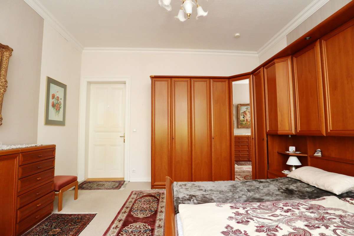 Immobilie in Kellinghusen - Stilvolle und großzügige Altbauvilla in Kellinghusen – als Ein- oder Zweifamilienhaus nutzbar - Bild 3