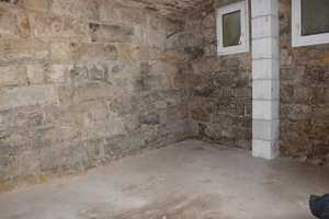 Ab sofort zu haben: Kleine Singlewohnung mit Laminat, Küchenbereich im Vorraum und Bad mit Dusche – Adlergasse 13, 1067 Dresden – Vorschaubild 16