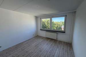 Schöne 3-Zimmer-Wohnung mit Balkon Kiel Holtenau *nur schriftl.Anfragen* – Richthofenstraße 41, 24159 Holtenau, Kiel – Vorschaubild 12