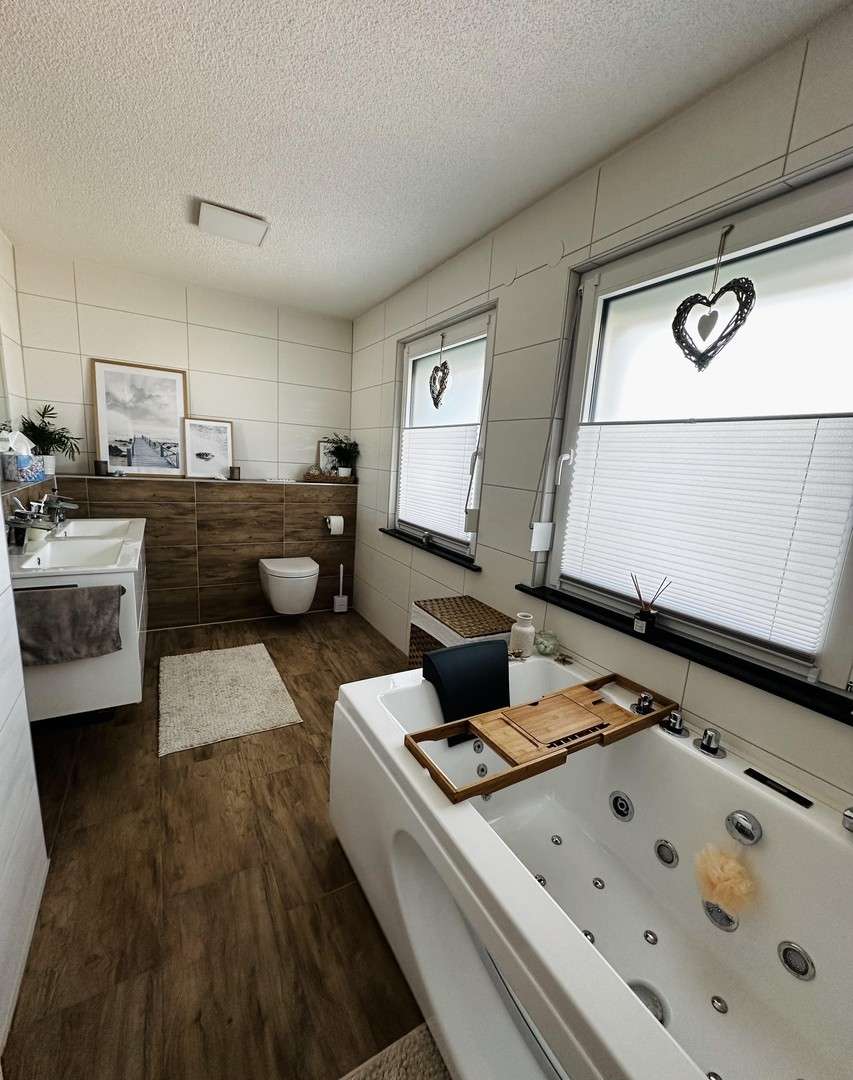 Immobilie in Bockenem - Kernsaniertes Reihenendhaus mit Feldrandlage und tollem Feldblick - Bild 2