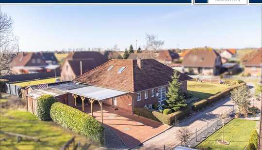 Bild von Modernisiert & ruhig gelegen – Winkelbungalow mit PV-Anlage