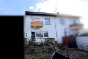 Sanierungsbedürftiges Reihenhaus mit Ausbaupotential im Dachgeschoss – Die vollständige Adresse der Immobilie erhältst du vom Anbieter., 68307 Schönau, Mannheim – Vorschaubild 12