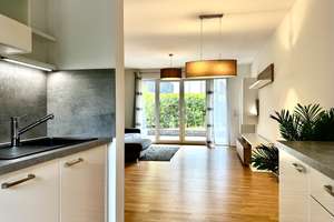 Einziehen. Wohlfühlen. Teilmöblierte 3 ZW mit Terrasse und Pkw-Stellplatz • Frankfurt-Höchst – Die vollständige Adresse der Immobilie erhältst du vom Anbieter., 65929 Höchst, Frankfurt am Main – Vorschaubild 1