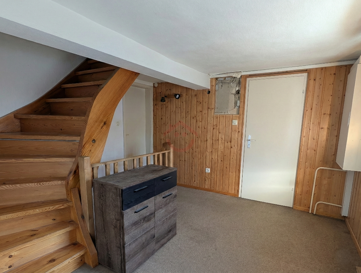 Immobilie in Grünberg - Historisches Fachwerk-Hofgut (1815) mit riesigen Scheunen, Werkstatt und Obstgarten in OT Grünberg! - Bild 3