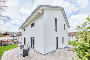 Ihr neues Zuhause für die Familie 
– ruhig, modern, nachhaltig – Die vollständige Adresse der Immobilie erhältst du vom Anbieter., 86872 Scherstetten – Vorschaubild 2