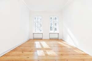 Prenzlauer Berg: Frisch sanierte 4-Zimmer Altbauwohnung, Süd-Balkon, Wohnküche, Stuck, ruhige Lage – Erich-Weinert-Straße 9, 10439 Prenzlauer Berg, Berlin – Vorschaubild 13