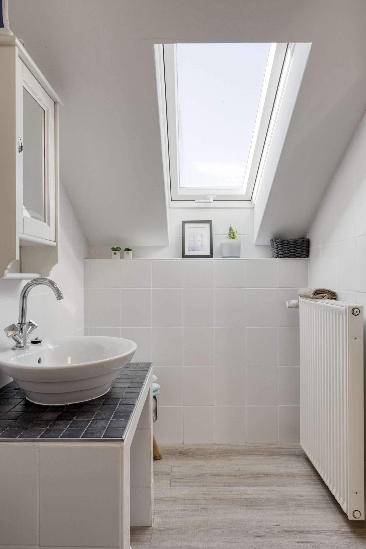 Immobilie in Brachbach - Einzugsbereit! Einfamilienhaus mit Einliegerwohnung in Brachbach * RENOVIERT und teilw. modernisiert - Bild 5