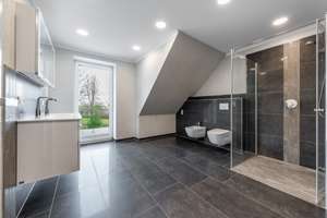 Exklusive Ostsee-Residenz mit Weitblick – moderne Architektur und luxuriöser Komfort – Die vollständige Adresse der Immobilie erhältst du vom Anbieter., 24340 Eckernförde – Vorschaubild 6