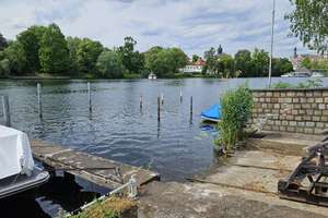 Einfamilienhaus am Wasser mit ca.400m² Wohnflächenerweiterung