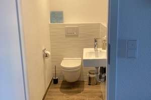 Exklusive, helle 4-Zimmer-Wohnung mit Balkon, Einbauküche und TG-Stellplatz in guter Lage – 61194 Niddatal – Vorschaubild 6