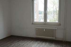 Modernisierte 3-Zimmer Wohnung mit Balkon in Bielefeld Sennestadt! – Württemberger Allee 22, 33689 Sennestadt, Bielefeld – Vorschaubild 4