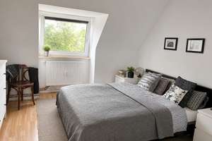 Ideal aufgeteilte Dachgeschoss-Wohnung in Flingern-Nord – Engerstraße 27, 40235 Flingern Nord, Düsseldorf – Vorschaubild 4