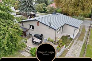 Liebevoll gepflegtes Einfamilienhaus im Bungalowstil mit Keller – Die vollständige Adresse der Immobilie erhältst du vom Anbieter., 14612 Falkensee – Vorschaubild 1