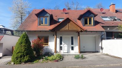 Hochwertiges EFH mit ELW in ruhiger Lage und Blick ins Grüne